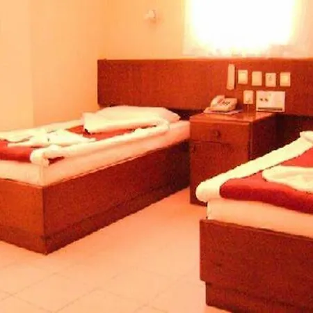 Talat 2* Izmir
